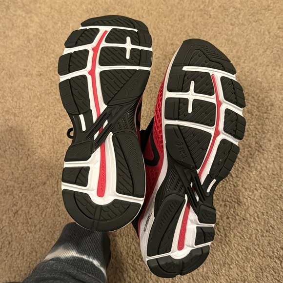 Asics - Picture 3 of 3